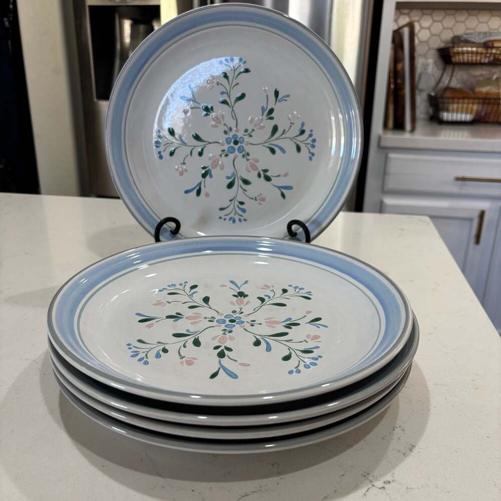 Set of 5 Fascino Japan Hand Decorated Stoneware Dinner Plates Blue Floral Patter